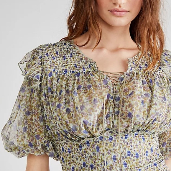Free People Beatrice Floral Smocked Waist Top Size Smalll - Picture 3 of 6